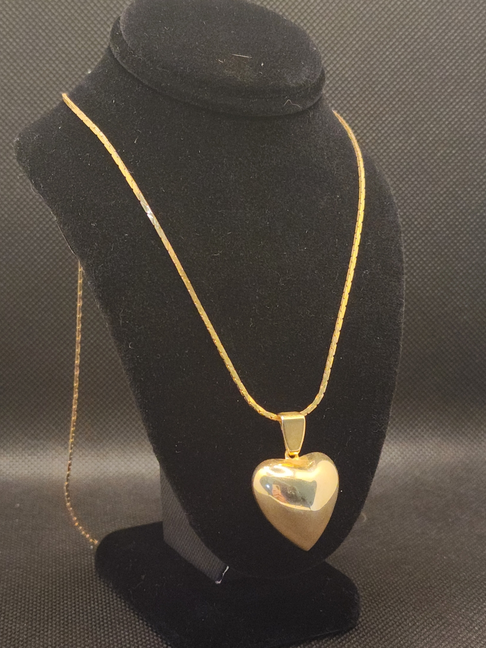 Gold Heart Pendant Necklace - Women Jewelry